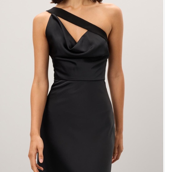 Black one shoulder Herve Leger Bias Asymmetrical Gown - Picture 2 of 8